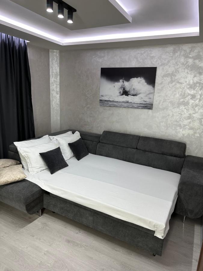 Елегантен Двустаен Апартамент Four Seasons Burgas ภายนอก รูปภาพ