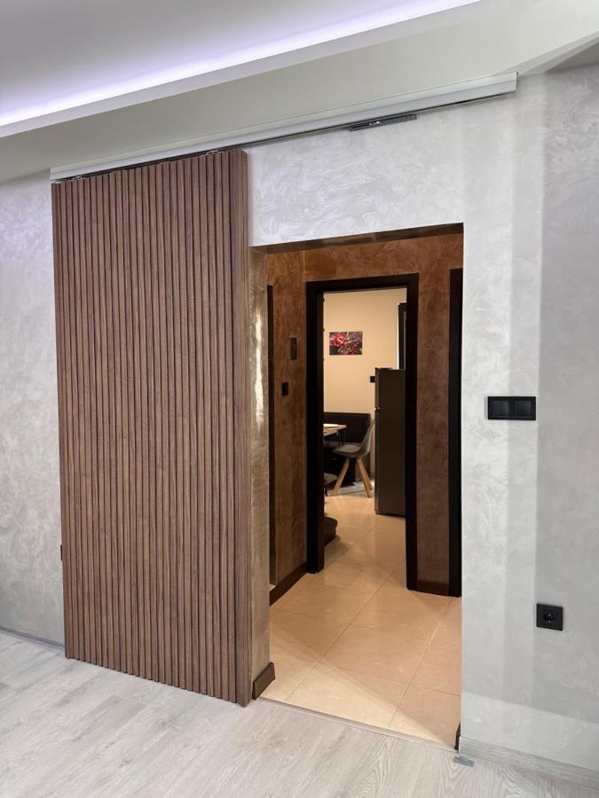 Елегантен Двустаен Апартамент Four Seasons Burgas ภายนอก รูปภาพ