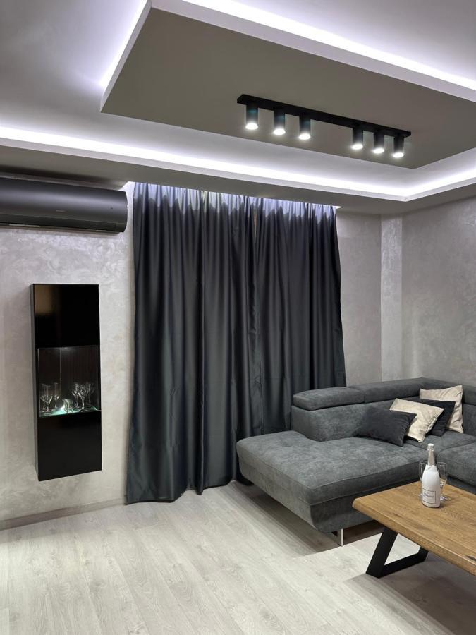 Елегантен Двустаен Апартамент Four Seasons Burgas ภายนอก รูปภาพ